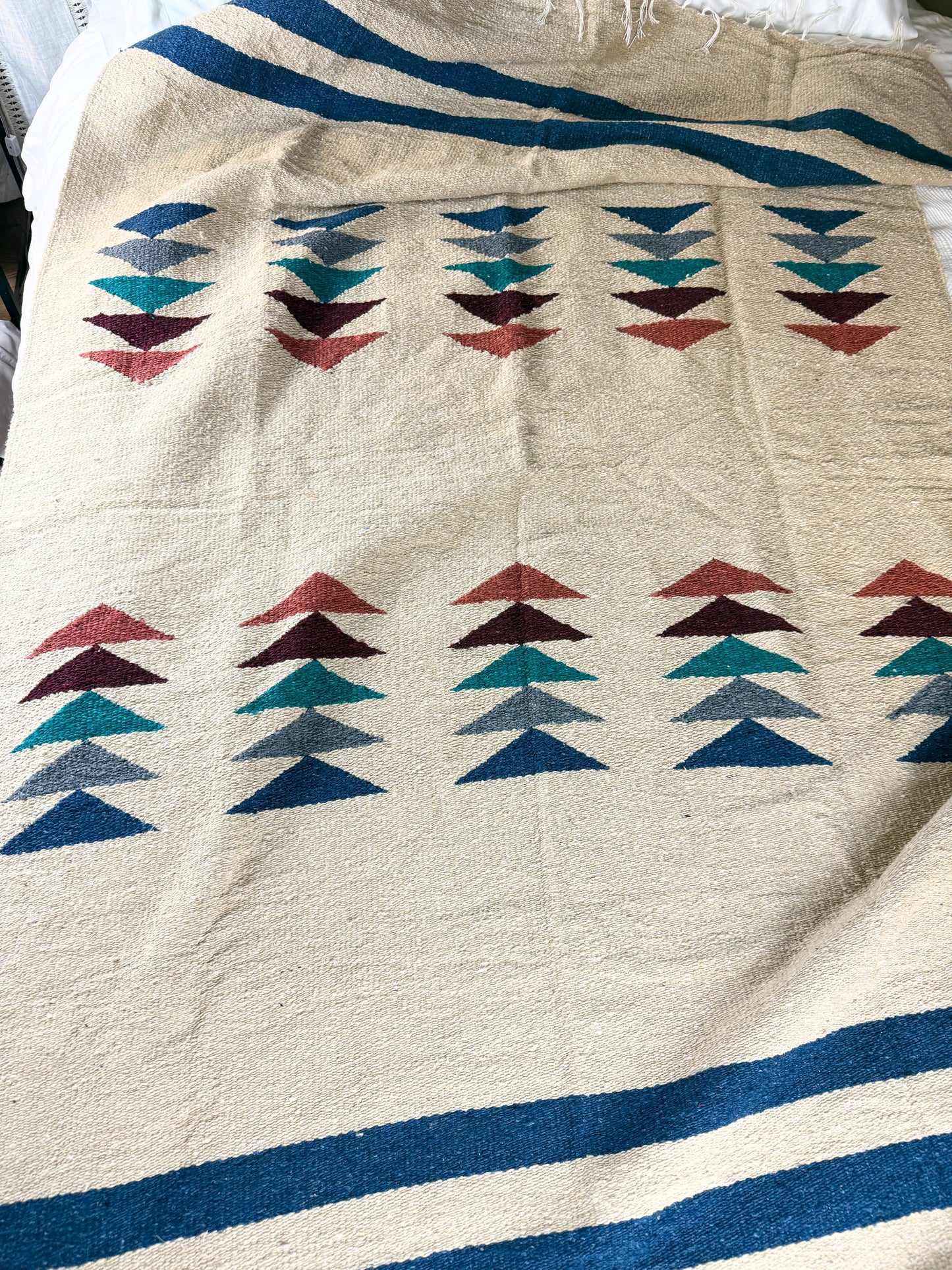Pyramid Sand Prism Blanket