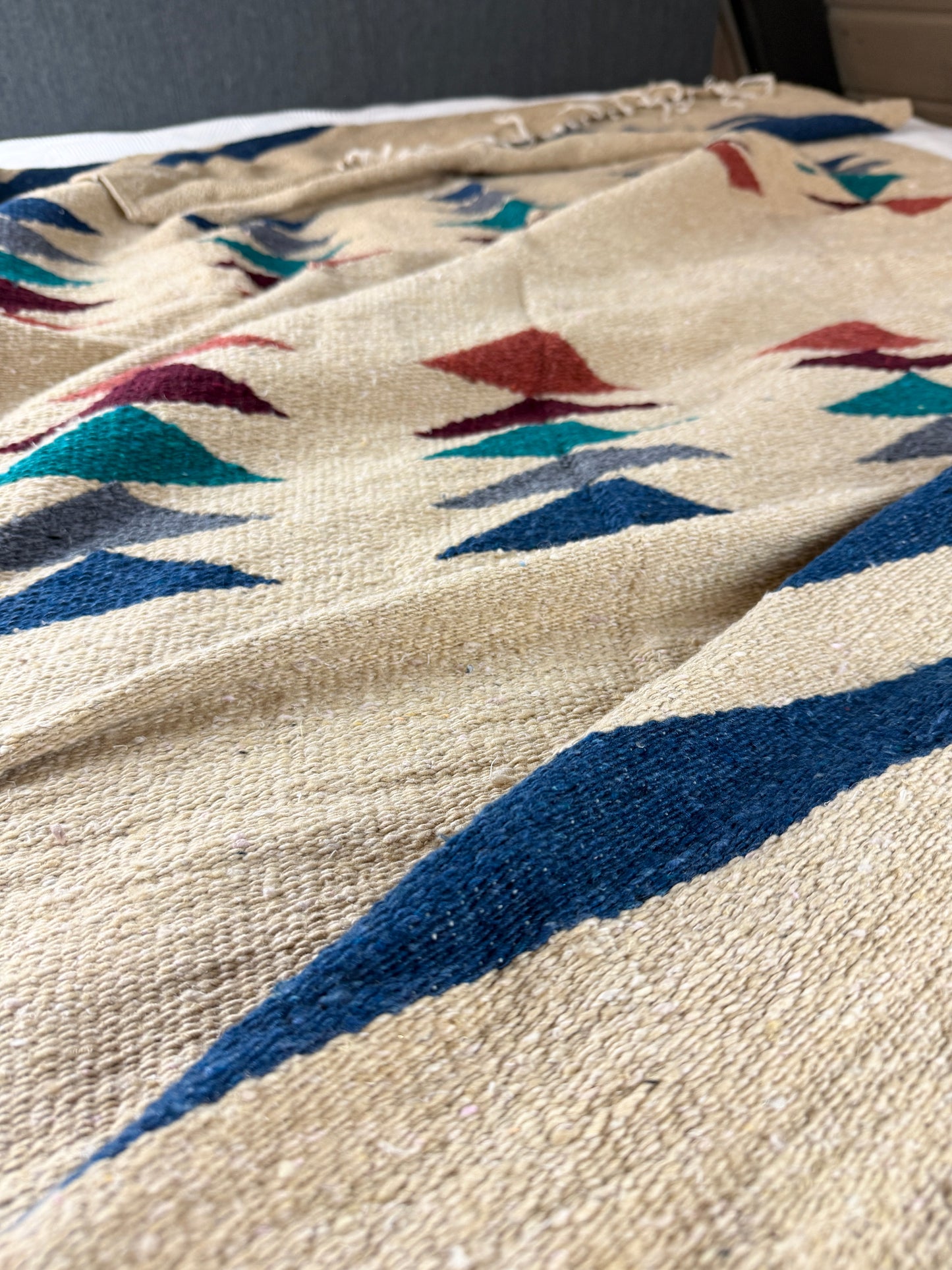 Pyramid Sand Prism Blanket
